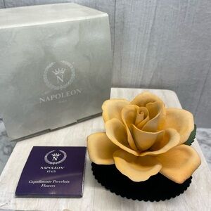 NAPOLEON ITALY Capodimonte Porcelain Golden Yellow Rose Flower with box & tag